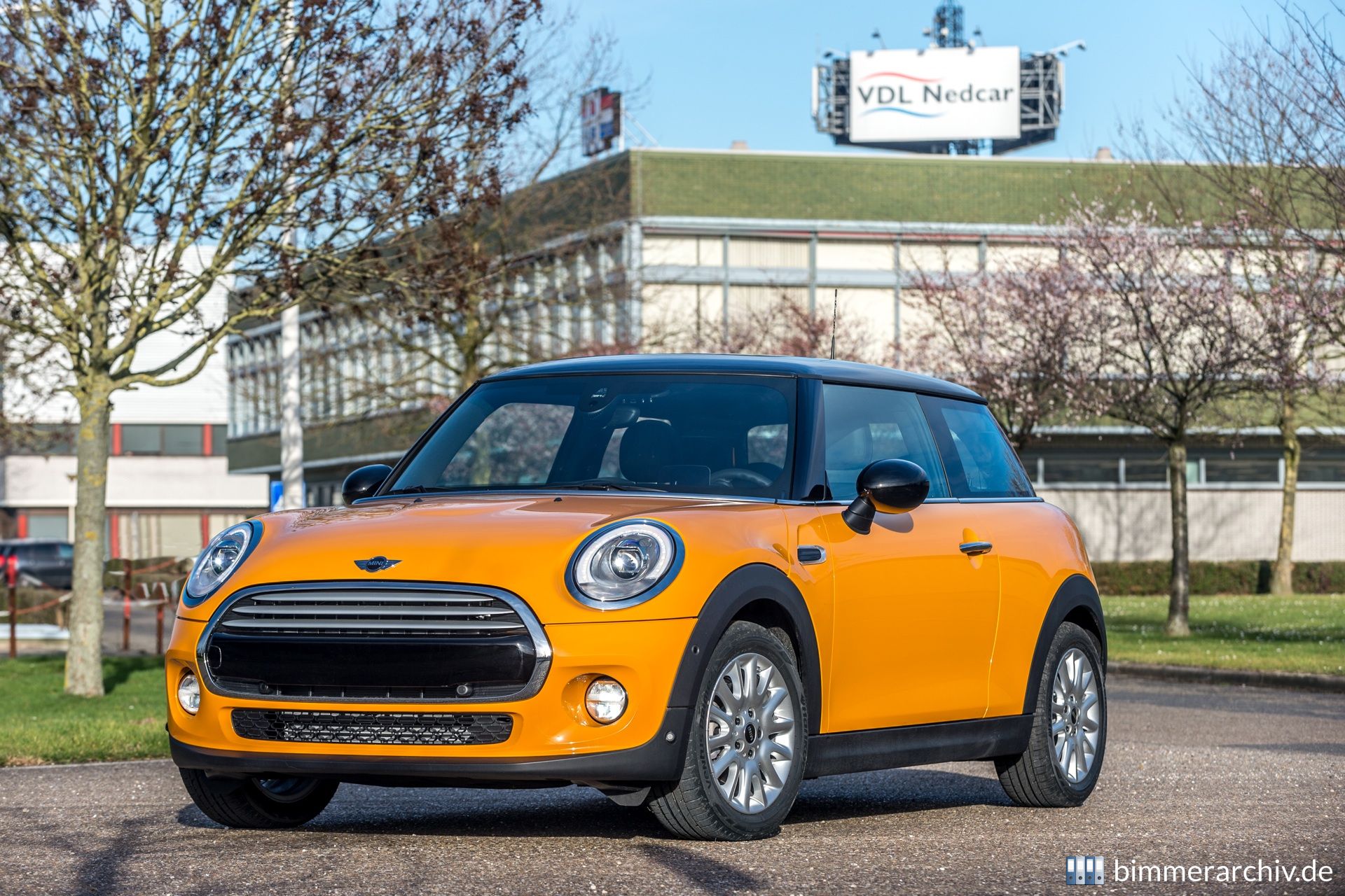 Contract manufacturing of the MINI at VDL Nedcar in Born