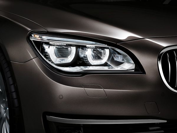 BMW 750Li - Adaptive LED-Scheinwerfer
